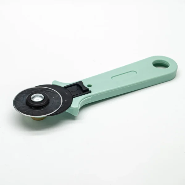 Wholesale High Quality Plastic Handle Rotary Cutter Set  Sewing Rotary Cutter