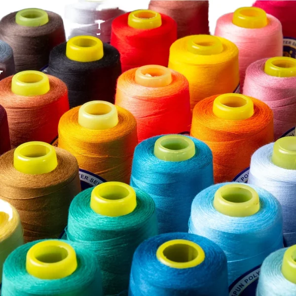 H1a5ee8cdb78440cea912926501e0e4b8F 40/2 100% Polyester Sewing Thread with High Strength 65 Colors Dyed Spun Yarn for Garments