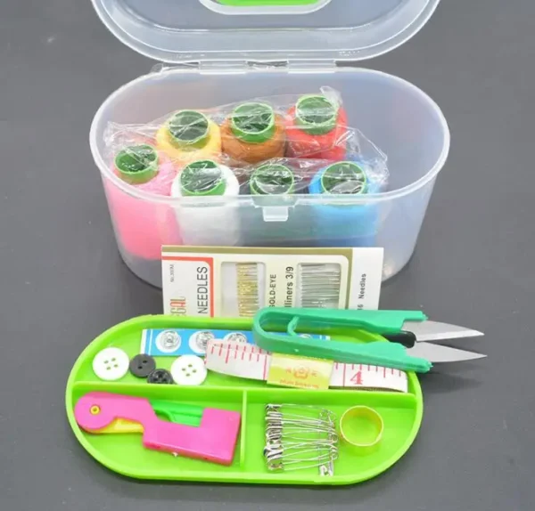 Organizador de herramientas de costura todo en uno con compartimentos: portátil y eficiente.