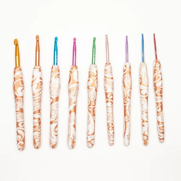 Customize Head Ergonomic Crochet Hook Aluminum Needle With TPR Handle Knitting Hooks