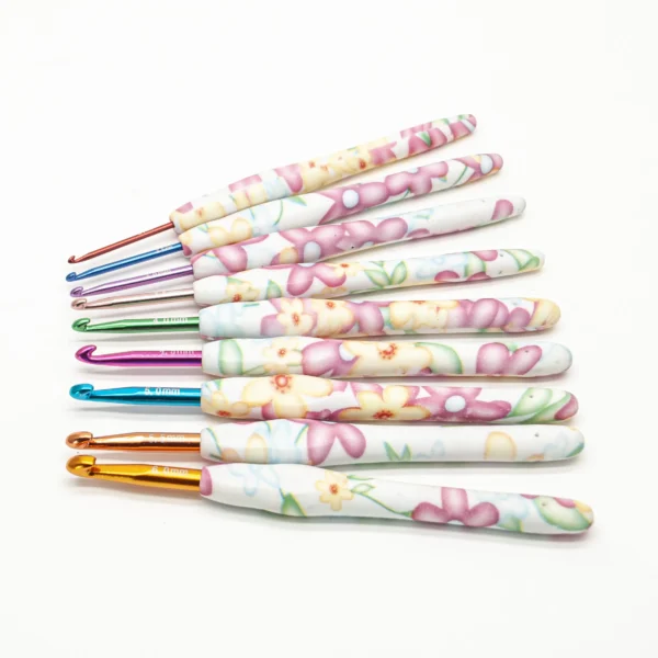 Customize Head Ergonomic Crochet Hook Aluminum Needle With TPR Handle Knitting Hooks