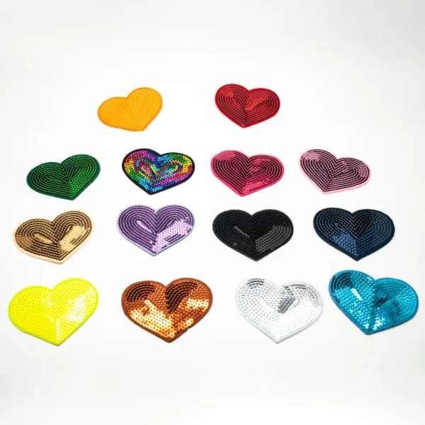 Herzförmige Pailletten-Stickereien in Sternform zum Aufnähen und Dekorieren