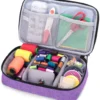 Ha2fc14fdc2e8489692f58e654d624dc9o Kit de costura portátil de doble capa con logotipo personalizado para viajes, incluye caja, hilo y accesorios de costura. Organizador.